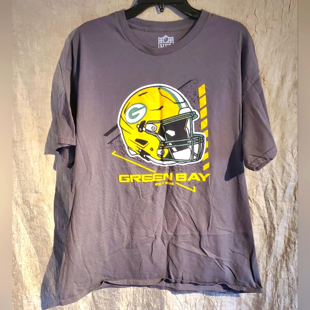 NWOT NFL Greenbay Packers Tshirt